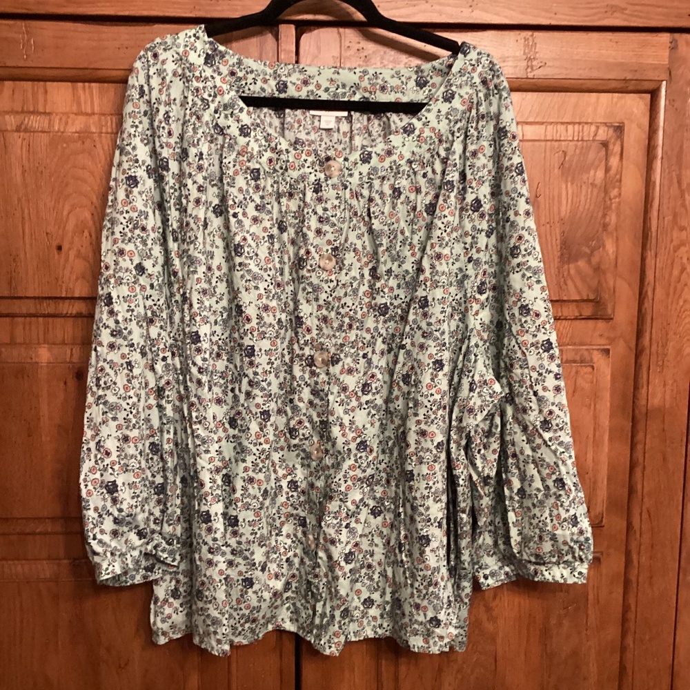 J Jill 3/4 inch sleeve shirt.